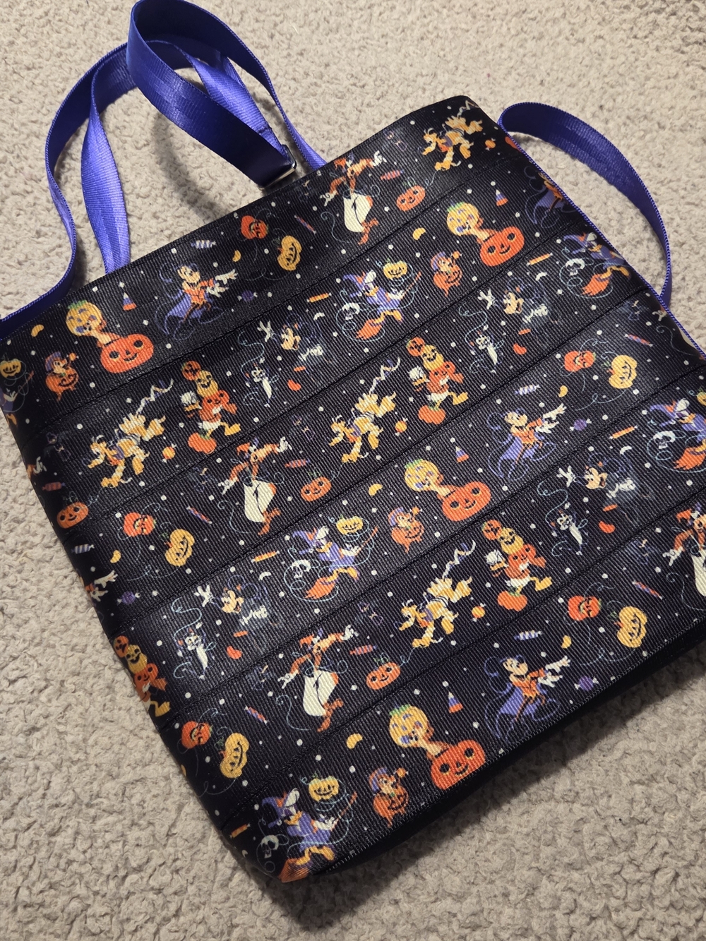 Disney Parks Harveys Mickey Mouse & Friends Halloween Streamline Tote 2025